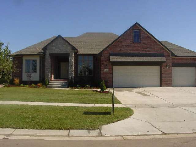 836 Rough Creek Loop, Derby, KS 67037