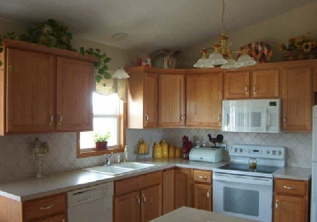 4972 Hedgerow, Bel Aire, KS 67220