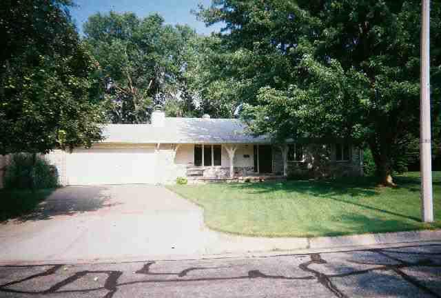 1156 Briarcliff, Wichita, KS 67207