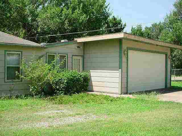 1159 N Gow, Wichita, KS 67203
