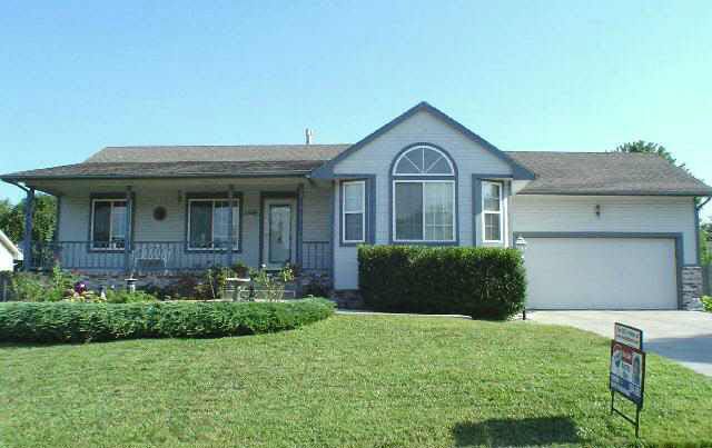 1518 E James, Derby, KS 67037