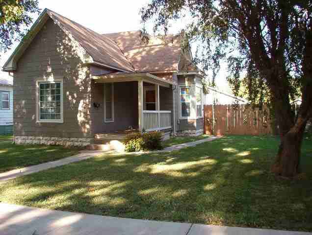 1310 Fuller, Winfield, KS 67156