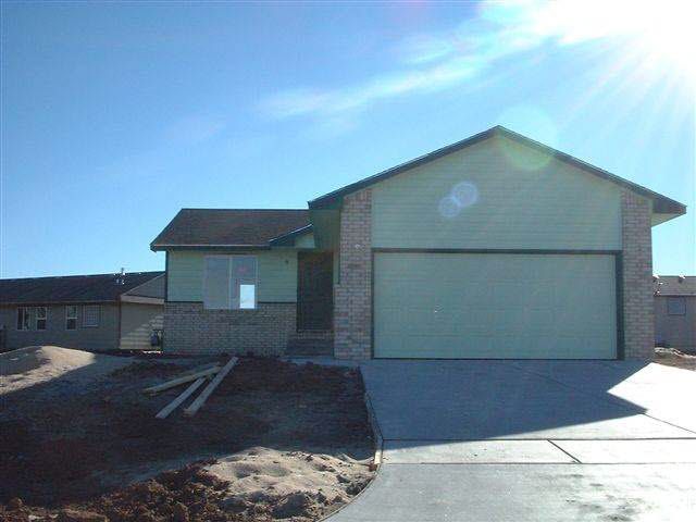 417 E Hickory, Mulvane, KS 67110
