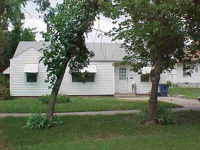 716 E 8th, Newton, KS 67114