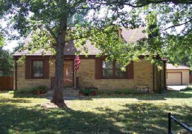 15 Beech, Wichita, KS 67206