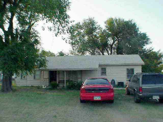 2638 W 10th, Wichita, KS 67203