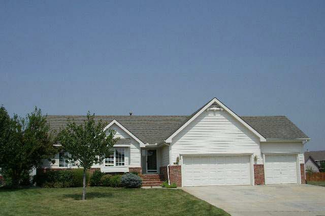 1412 Northpointe Ct, Andover, KS 67002