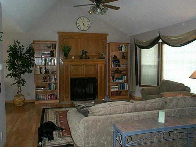9006 Hurst, Wichita, KS 67210