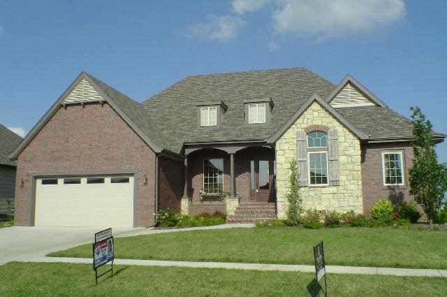 706 Bel Arbor, Derby, KS 67037