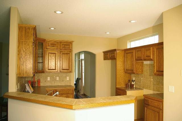1014 S Rue, Wichita, KS 67207