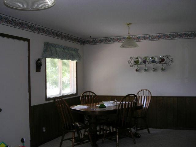 604 Crescent Dr, Hesston, KS 67062