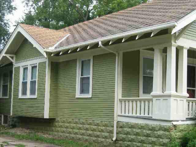 136 N Bluff, Wichita, KS 67208