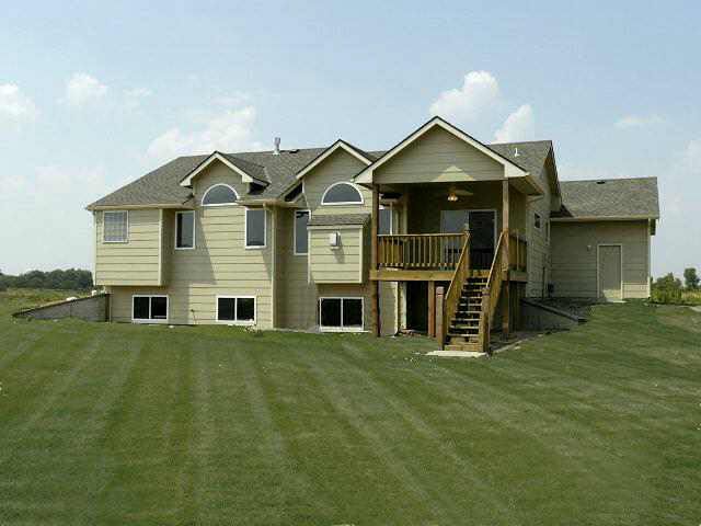 9403 E 43rd N, Wichita, KS 67226