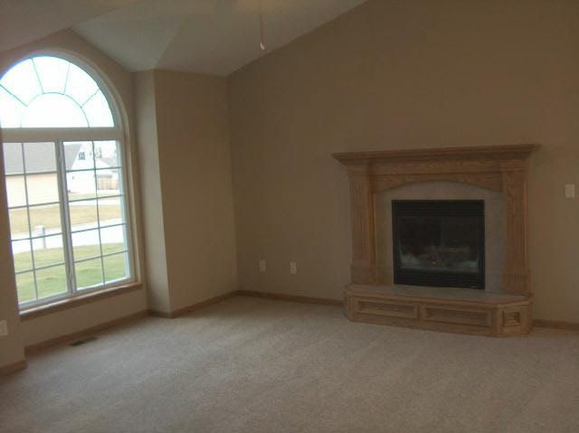 905 W 17th, Newton, KS 67114