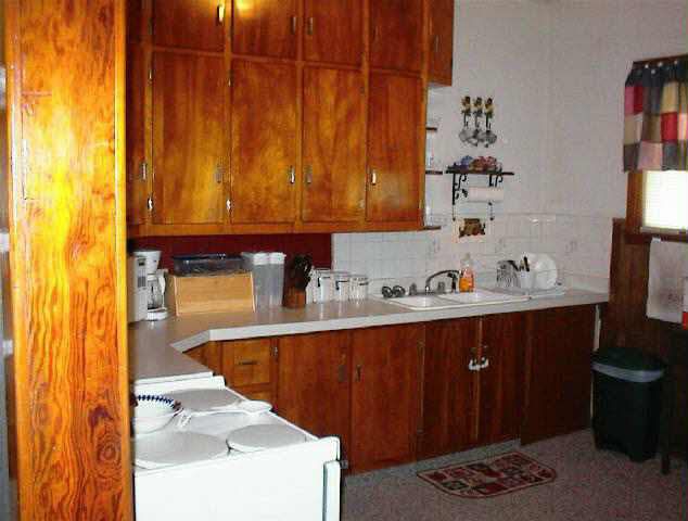 608 E 3rd, Newton, KS 67114