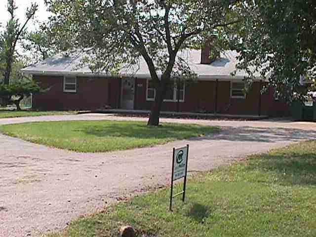 4749 N Hillcrest, Bel Aire, KS 67220