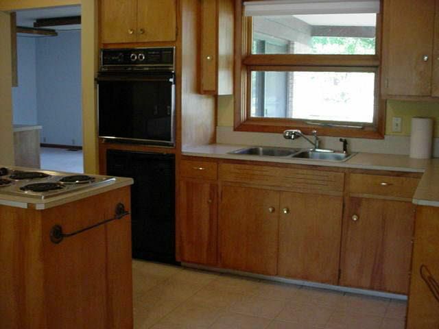 9710 W Hardtner, Wichita, KS 67212