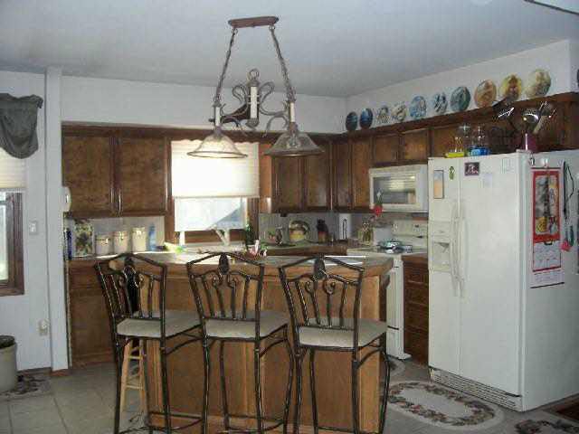 212 Frontier Dr, Mulvane, KS 67110