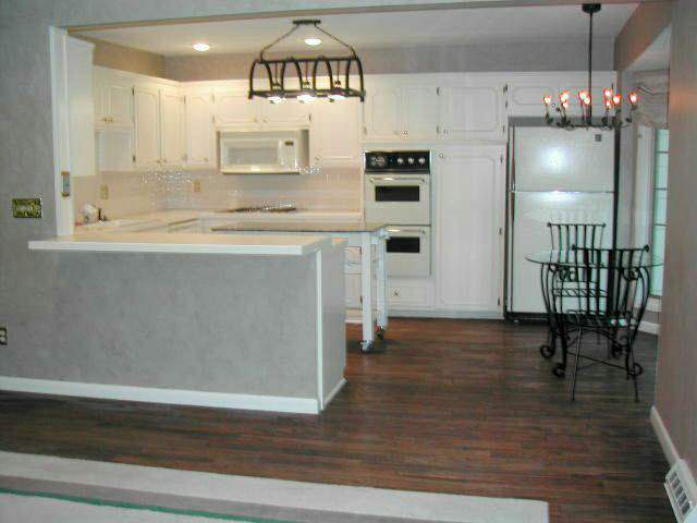 401 Saint James St, Wichita, KS 67206