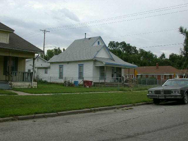 202 N Ash, Wichita, KS 67214