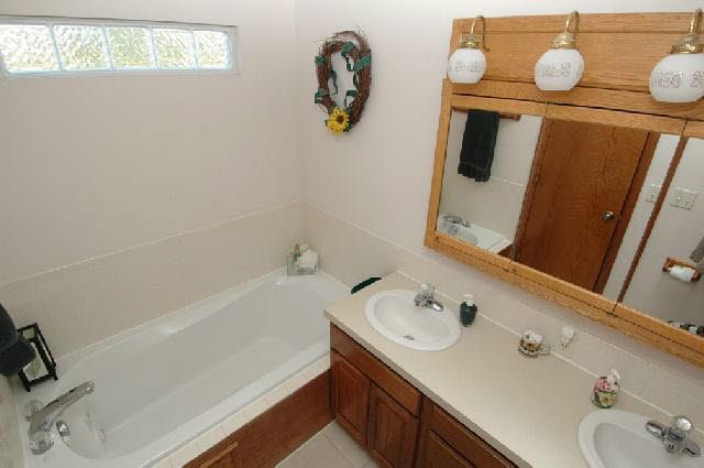 10734 S 100th W, Clearwater, KS 67026