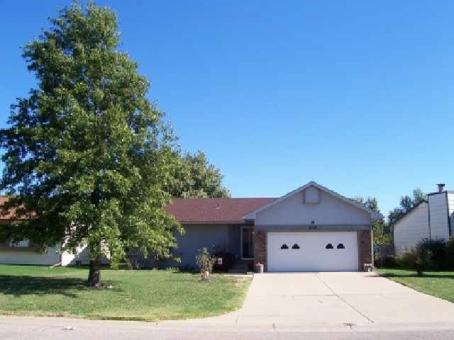 2126 Covington, Wichita, KS 67212