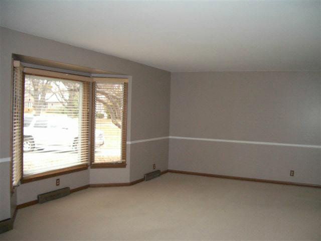 726 Lawrence Ln, Wichita, KS 67206