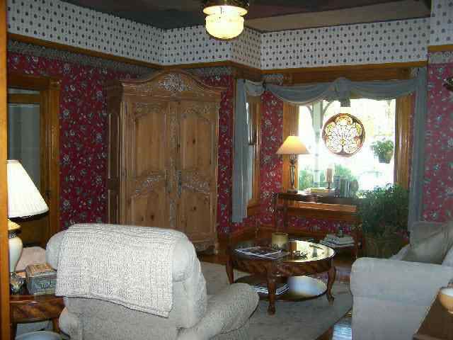 309 E 4th, Newton, KS 67114