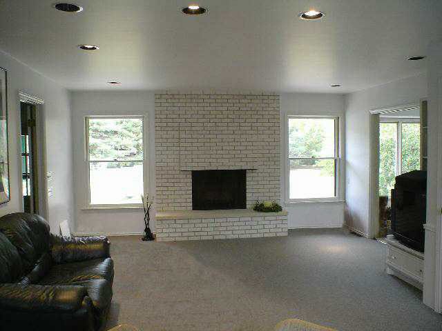 6042 E 13th St, Wichita, KS 67208