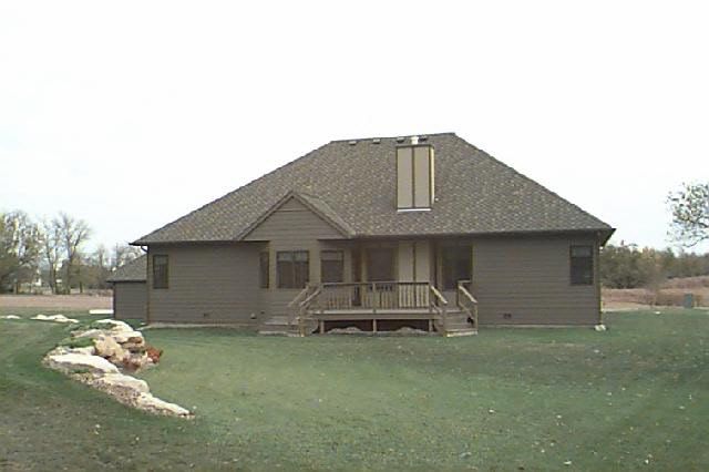 3021 Yeager Dr, Winfield, KS 67156
