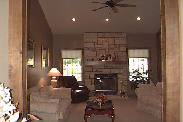 3021 Yeager Dr, Winfield, KS 67156