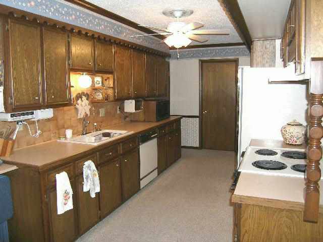 1137 N Armstrong, Derby, KS 67037
