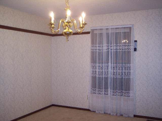613 E 34th, Winfield, KS 67156