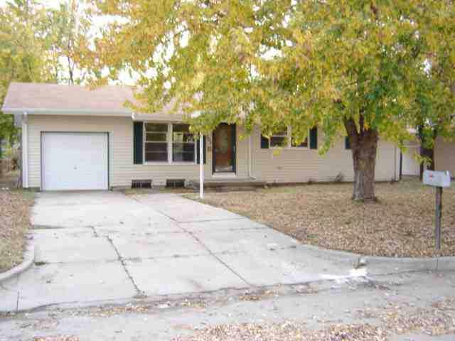 4203 Memory Ln, Wichita, KS 67212