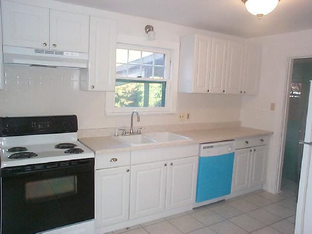 4332 E Lewis, Wichita, KS 67218