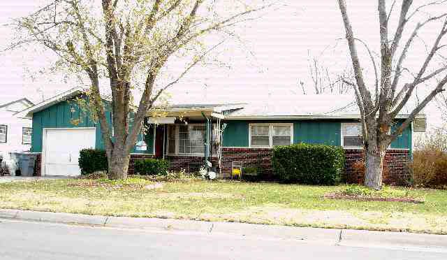 612 N Walnut St, Goddard, KS 67052