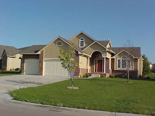 202 S Onewood, Andover, KS 67002