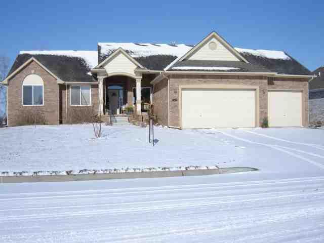 516 Lakecrest Dr, Andover, KS 67002