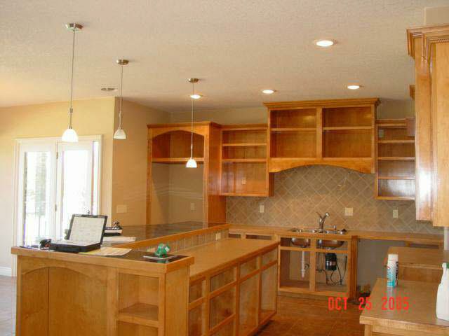 609 Forestview Ct, Wichita, KS 67235
