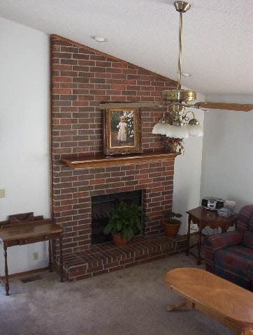4336 Eagle Lake Ct, Bel Aire, KS 67220