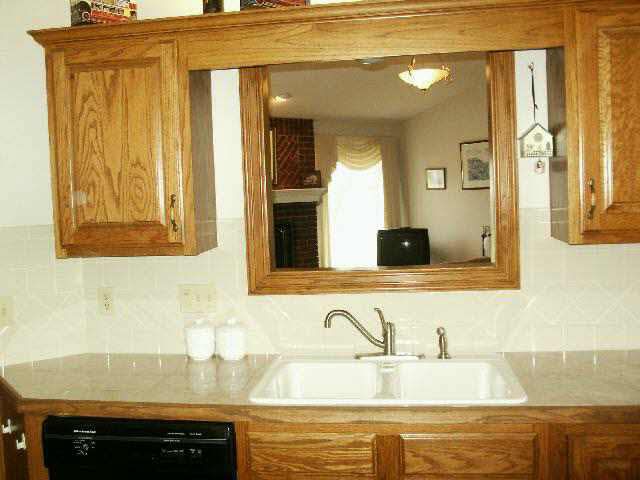 12007 Fireside Ln, Derby, KS 67037