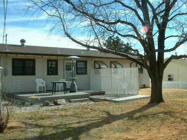 1045 Acadia, Wichita, KS 67212