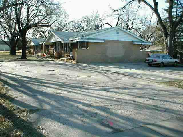4021 E Mt Vernon, Wichita, KS 67218