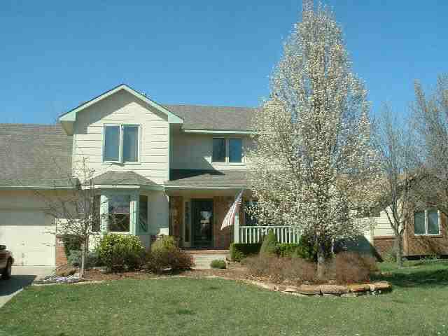 1700 E Cresthill, Derby, KS 67037