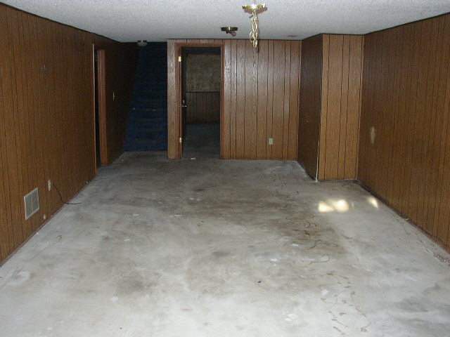 2437 S Mayfield, Wichita, KS 67210