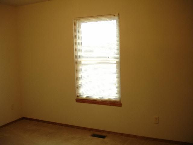 2015 E Saint Andrew St, Goddard, KS 67052