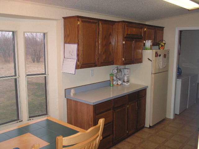 929 S Doreen, Wichita, KS 67207