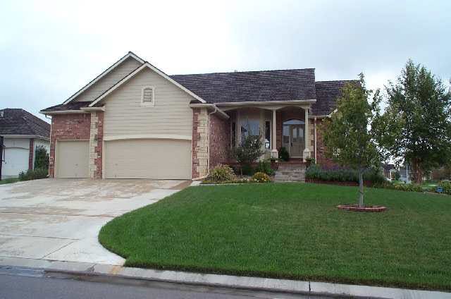 2853 Spring Meadow Ct, Wichita, KS 67205