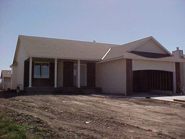413 Yeager St, Rose Hill, KS 67133