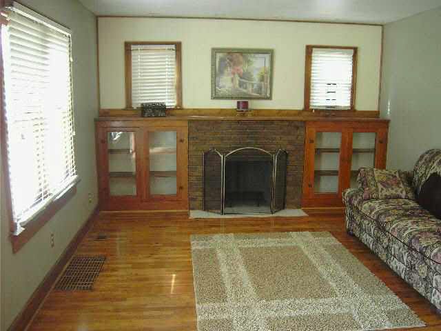 1126 Irving, Wichita, KS 67213